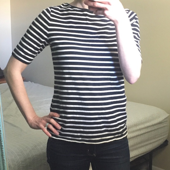 ❣️sold❣️ Chaps M t-shirt black and white stripe - Picture 2 of 7